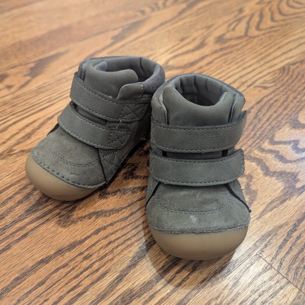 Toddler Size 5 Stride Rite Soft Motion Martin First Walker Boot